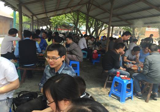 公司工會(huì )組織員工參加春游活動(dòng)(圖1)